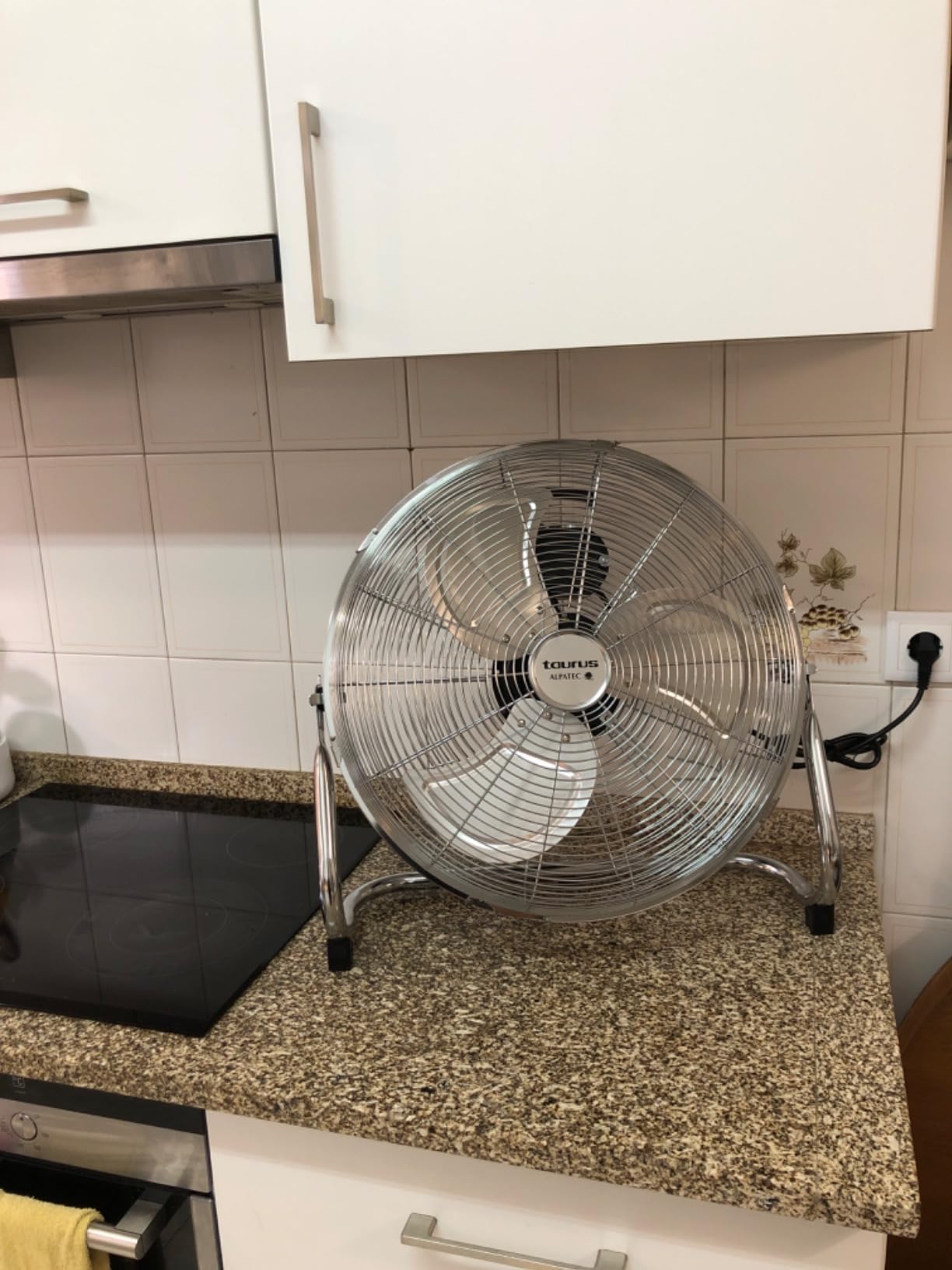 Buen ventilador de sobremesa