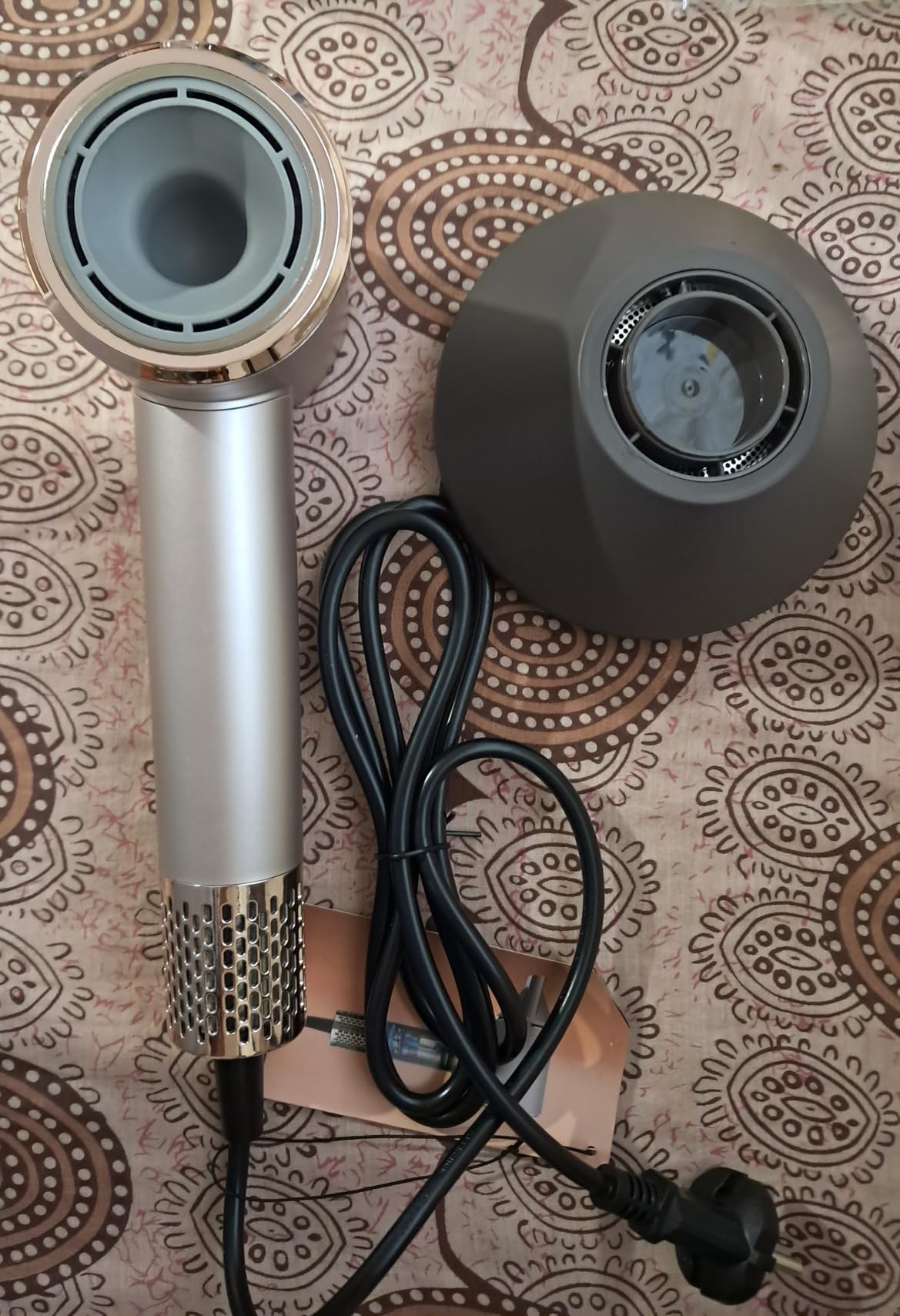 Buen secador, mando mejorable