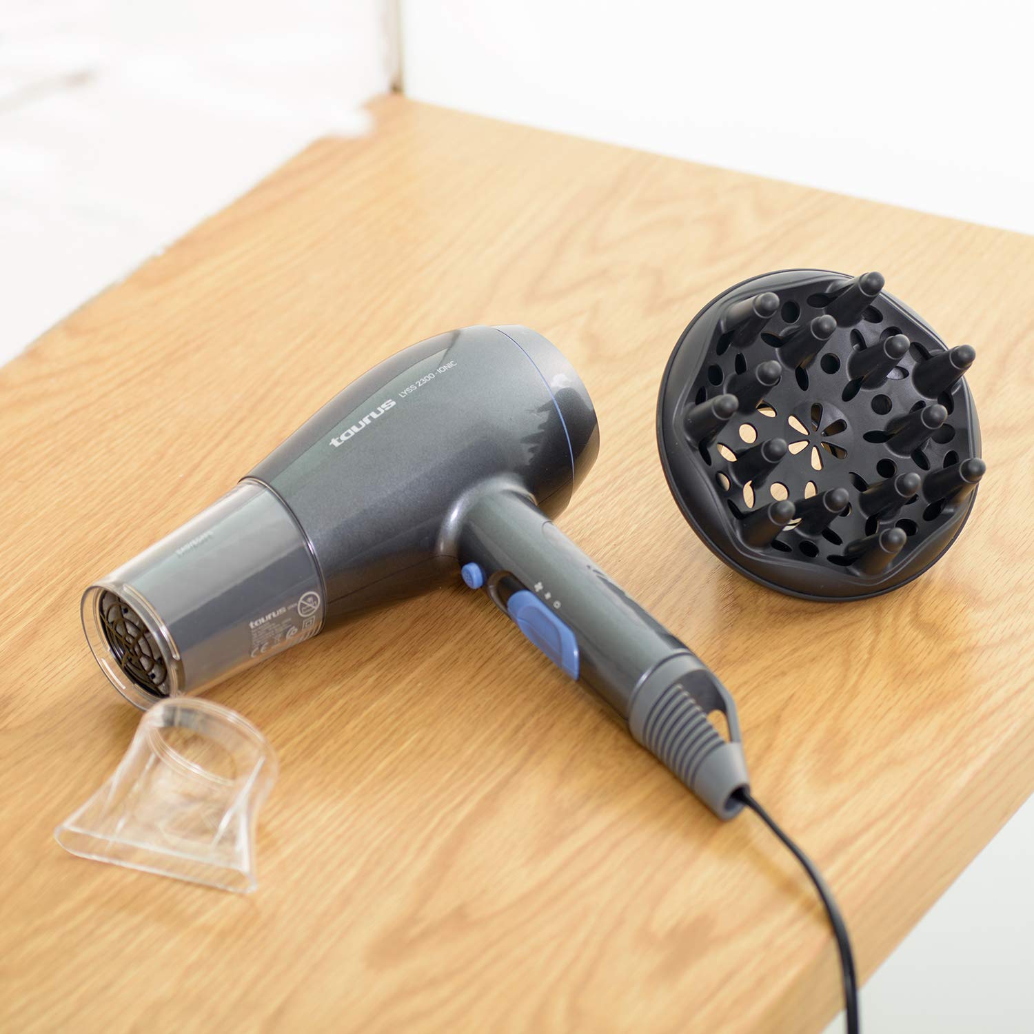 taurus-lyss-2300-ionic-secador-de-pelo-i-nico-2200-w-con-tecnolog-a-japan-sistem image 7