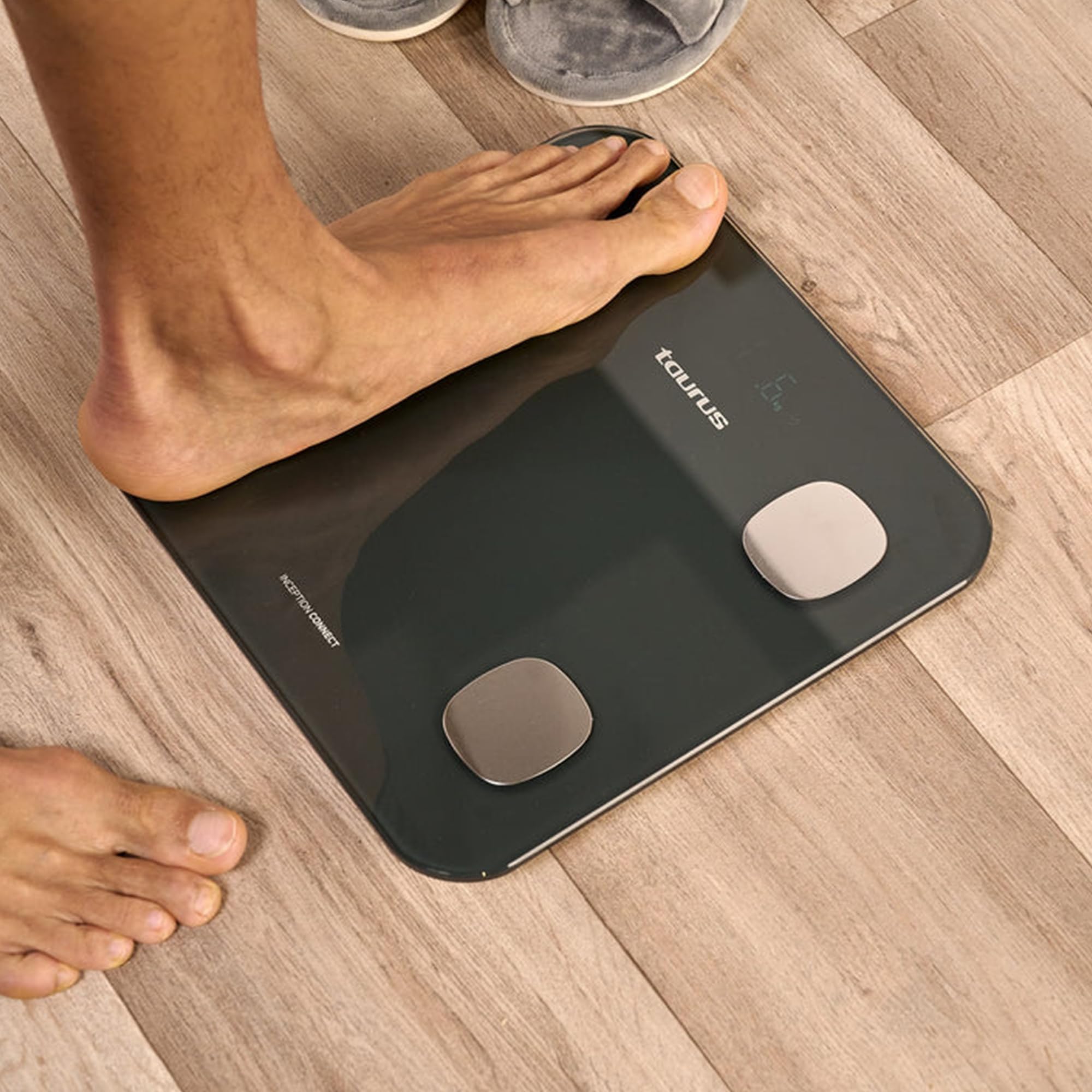 taurus-inception-connect-b-scula-de-ba-o-digital-bluetooth-con-an-lisis-corporal image 2